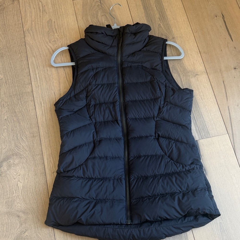 Women's Black Puffer Vest